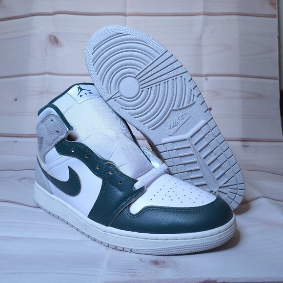 Air Jordan 1 Mid SE Oxidized Green Sail White Grey FQ7720 103 main image 8